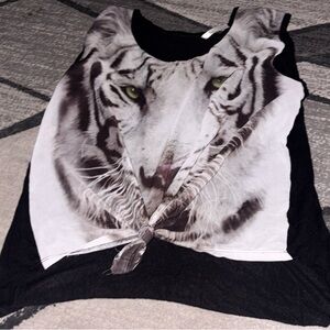 Graphic White Tiger Front Tie Tank Top - Black & White